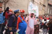 Yssingeaux : la foule pour accompagner le cortège du Carnaval (photos et vidéo)