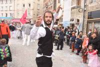 Yssingeaux : la foule pour accompagner le cortège du Carnaval (photos et vidéo)