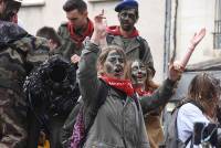 Yssingeaux : la foule pour accompagner le cortège du Carnaval (photos et vidéo)