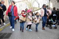 Bas-en-Basset : 350 enfants défilent sur le thème des cinq continents