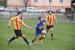 Foot : Dunières perd deux points à domicile contre Nord Vignoble