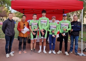 Cyclisme : les jeunes coureurs de l&#039;UC Puy-en-Velay rencontrent Jordan Sarrou