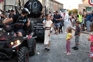 Montfaucon-en-Velay : les classes en 2 ont mis l&#039;ambiance dans les rues