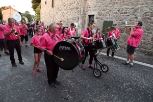 Montfaucon-en-Velay : les classes en 2 ont mis l&#039;ambiance dans les rues