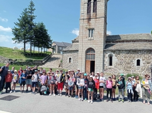 Monistrol-sur-Loire : des écoliers de Lucie-Aubrac au pays du vent