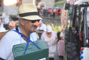 Dunières : la grande fête pour les trente ans du défilé des classes (vidéo)