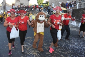 Dunières : la grande fête pour les trente ans du défilé des classes (vidéo)