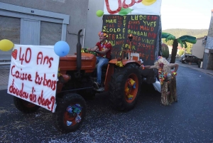 Dunières : la grande fête pour les trente ans du défilé des classes (vidéo)