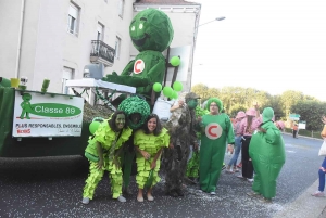 Dunières : la grande fête pour les trente ans du défilé des classes (vidéo)