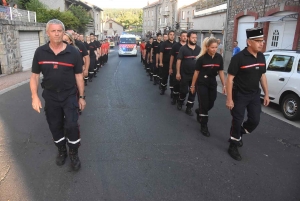 Dunières : la grande fête pour les trente ans du défilé des classes (vidéo)