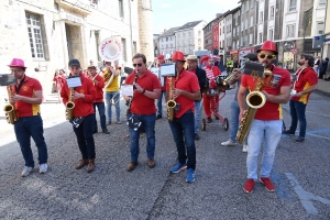 Yssingeaux : le Carnaval a retrouvé le public et le soleil (photos + vidéo)