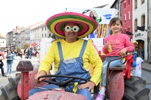 Yssingeaux : le Carnaval a retrouvé le public et le soleil (photos + vidéo)