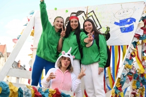 Yssingeaux : le Carnaval a retrouvé le public et le soleil (photos + vidéo)