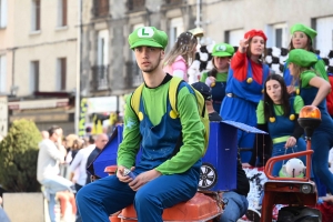 Yssingeaux : le Carnaval a retrouvé le public et le soleil (photos + vidéo)