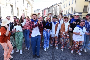 Yssingeaux : le Carnaval a retrouvé le public et le soleil (photos + vidéo)