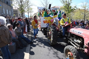 Yssingeaux : le Carnaval a retrouvé le public et le soleil (photos + vidéo)