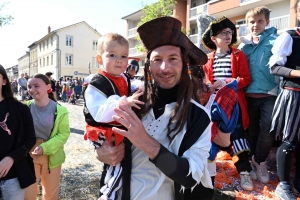 Yssingeaux : le Carnaval a retrouvé le public et le soleil (photos + vidéo)