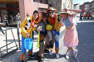 Yssingeaux : le Carnaval a retrouvé le public et le soleil (photos + vidéo)