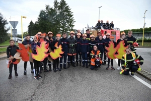 Bas-en-Basset : un corso tout feu tout flamme à la fête patronale (vidéo)