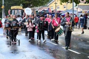 Bas-en-Basset : un corso tout feu tout flamme à la fête patronale (vidéo)