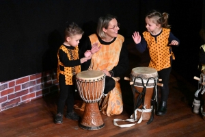 Les Villettes : un spectacle africain pour la soirée familiale de l&#039;école privée