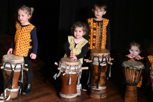 Les Villettes : un spectacle africain pour la soirée familiale de l&#039;école privée