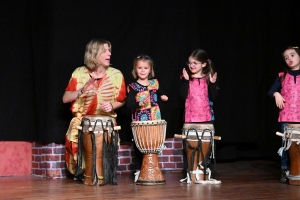 Les Villettes : un spectacle africain pour la soirée familiale de l&#039;école privée