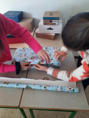 Yssingeaux : le lycée Eugénie-Joubert joue au Père Noël pour les Restos du coeur