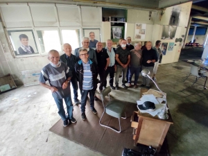 Yssingeaux : une dernière visite nostalgique de l&#039;usine AMV avant sa démolition