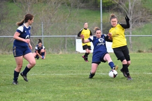 Foot, coupe féminine à 8 : Saint-Pierre-Eynac surclasse Saint-Pal-de-Mons en demi-finale