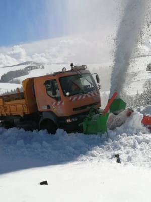 Le village des Estables prend un mètre de neige en quelques heures