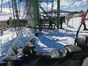 Le village des Estables prend un mètre de neige en quelques heures