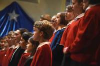 L&#039;église résonne des chants des choristes de la Maîtrise du Puy