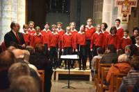 L&#039;église résonne des chants des choristes de la Maîtrise du Puy