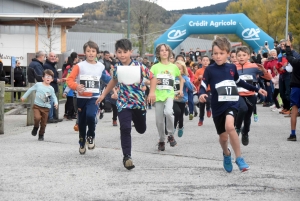 Saint-Julien-Chapteuil : 450 enfants et marcheurs pour lancer le Capito Trail 2021