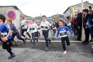 Saint-Julien-Chapteuil : 450 enfants et marcheurs pour lancer le Capito Trail 2021