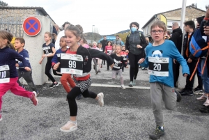 Saint-Julien-Chapteuil : 450 enfants et marcheurs pour lancer le Capito Trail 2021