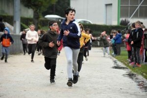 Yssingeaux : les écoliers de Jean-de-la-Fontaine à fond pour le Skippy Club