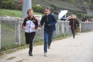 Yssingeaux : les écoliers de Jean-de-la-Fontaine à fond pour le Skippy Club