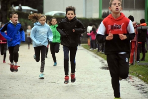 Yssingeaux : les écoliers de Jean-de-la-Fontaine à fond pour le Skippy Club