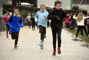 Yssingeaux : les écoliers de Jean-de-la-Fontaine à fond pour le Skippy Club