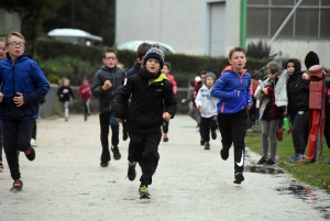 Yssingeaux : les écoliers de Jean-de-la-Fontaine à fond pour le Skippy Club