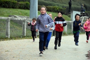 Yssingeaux : les écoliers de Jean-de-la-Fontaine à fond pour le Skippy Club