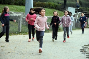 Yssingeaux : les écoliers de Jean-de-la-Fontaine à fond pour le Skippy Club