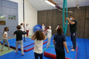 Du cirque à l’école publique de la Chapelle-d’Aurec