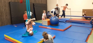 Du cirque à l’école publique de la Chapelle-d’Aurec