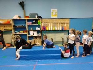 Du cirque à l’école publique de la Chapelle-d’Aurec