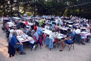 Saint-Julien-Chapteuil : un festin dans l&#039;esprit guinguette avec Capito Feist