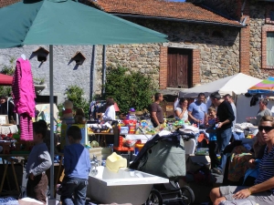 Bas-en-Basset : un vide-greniers dimanche avec les Amis de Lamure