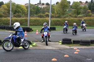 Les stages moto pour enfants s’installent en Haute-Loire